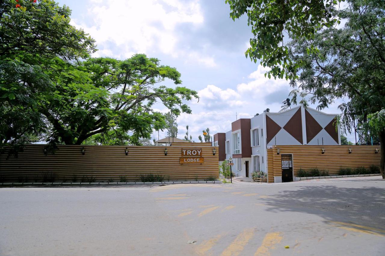 Troy Lodge Lusaka Exterior photo